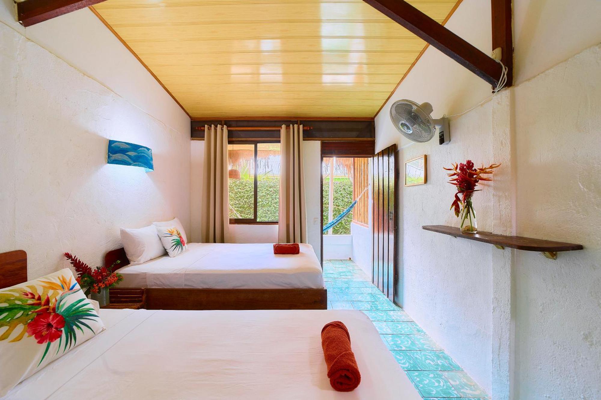 Cabinas Montesol Puerto Viejo de Talamanca Екстер'єр фото