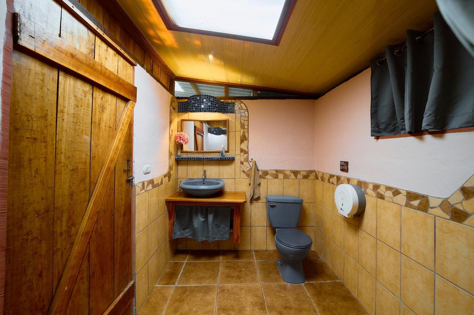 Cabinas Montesol Puerto Viejo de Talamanca Екстер'єр фото