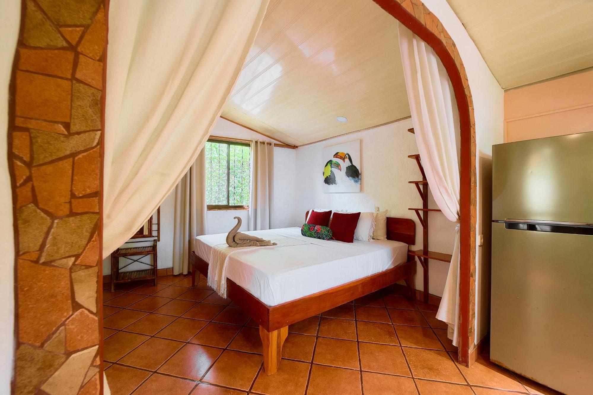 Cabinas Montesol Puerto Viejo de Talamanca Екстер'єр фото