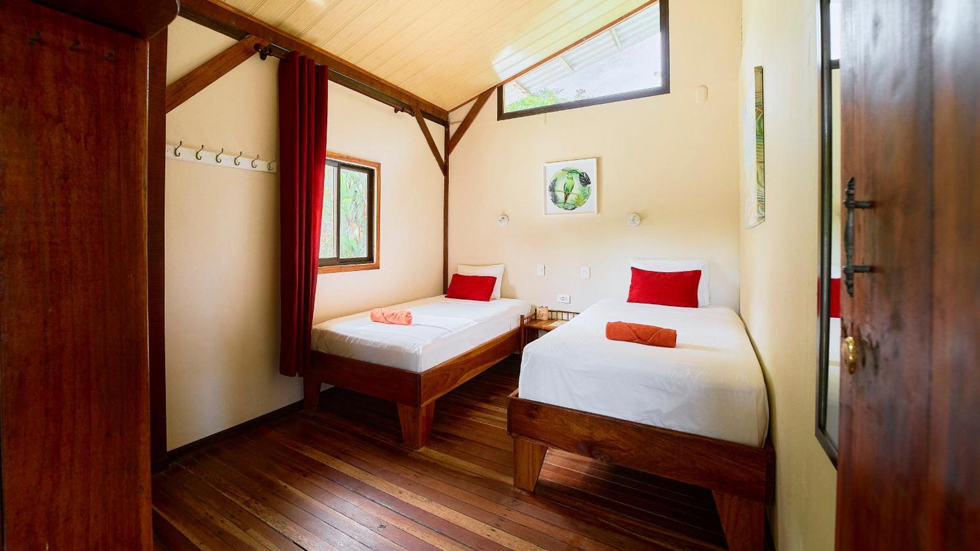 Cabinas Montesol Puerto Viejo de Talamanca Екстер'єр фото