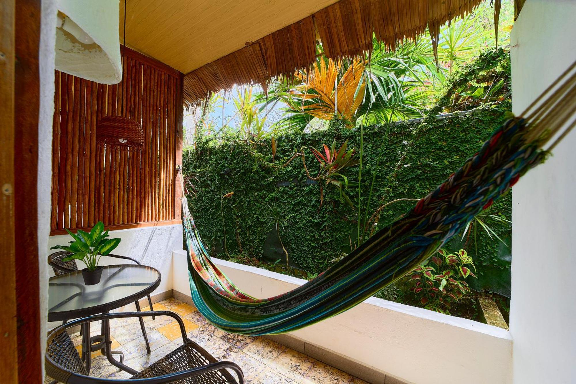Cabinas Montesol Puerto Viejo de Talamanca Екстер'єр фото