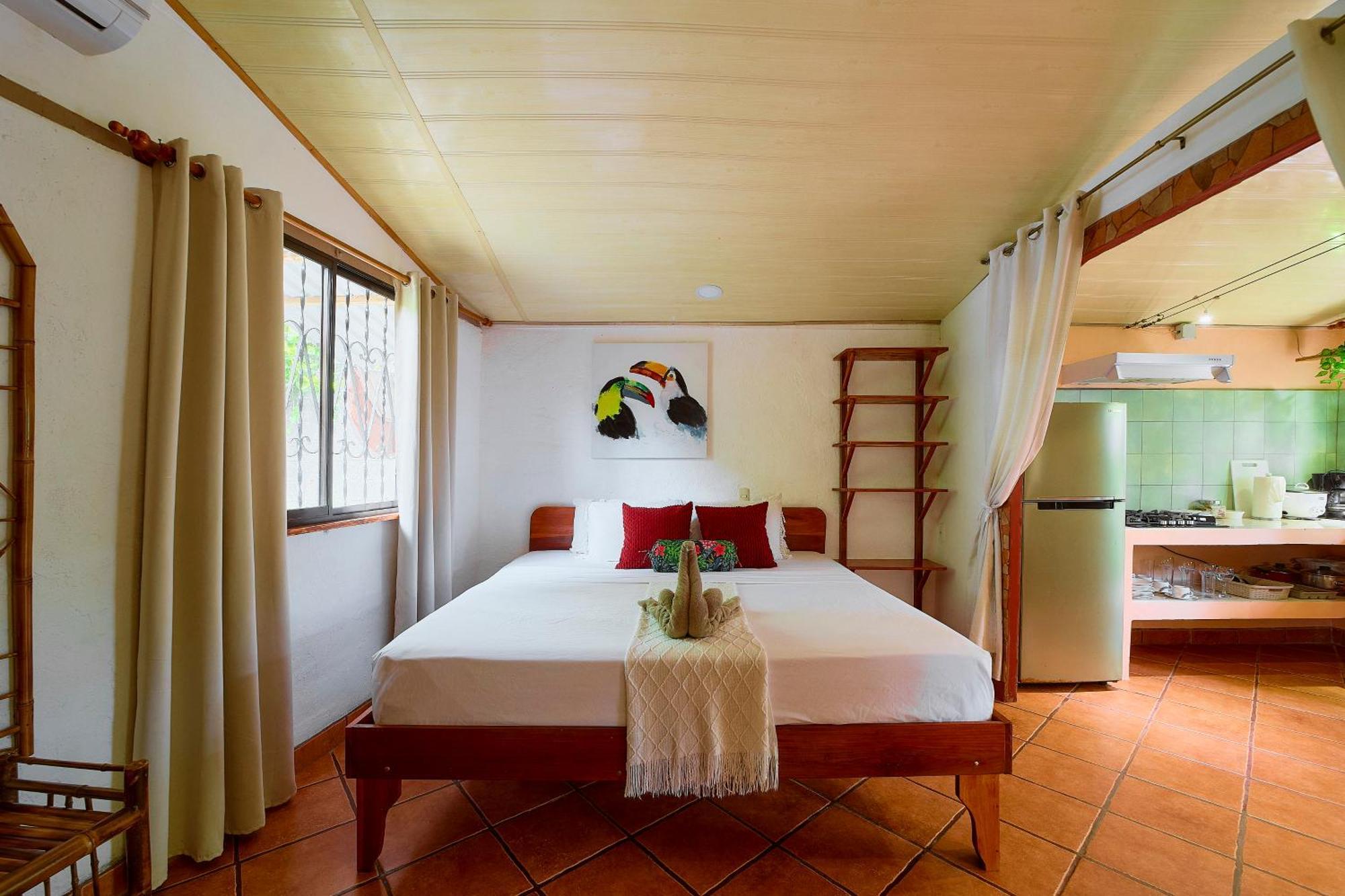 Cabinas Montesol Puerto Viejo de Talamanca Екстер'єр фото