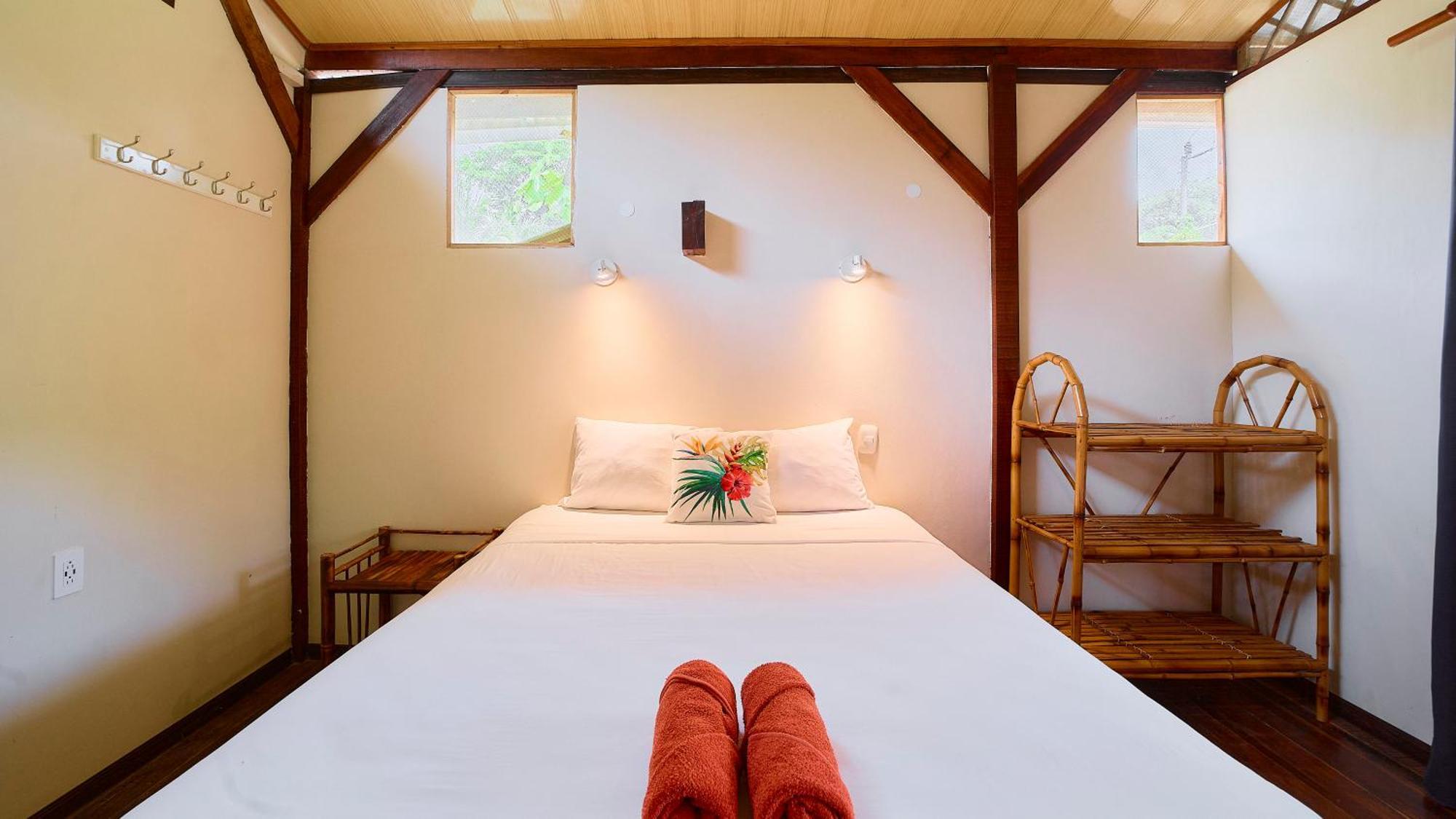 Cabinas Montesol Puerto Viejo de Talamanca Екстер'єр фото