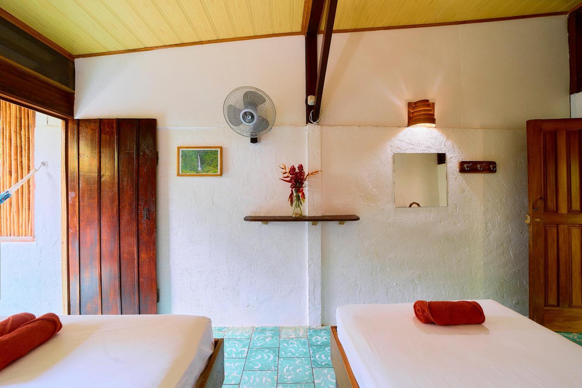 Cabinas Montesol Puerto Viejo de Talamanca Екстер'єр фото